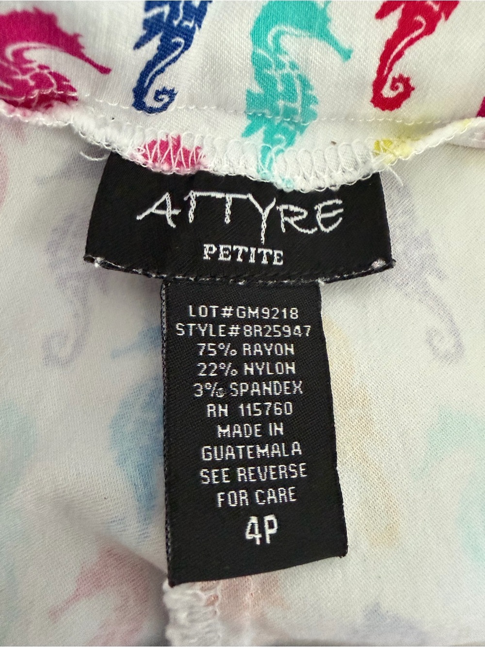 Attyre Petite Caroline White‎ Cropped Pants with Vibrant Seahorse Motif, Size 4P - Picture 6 of 7